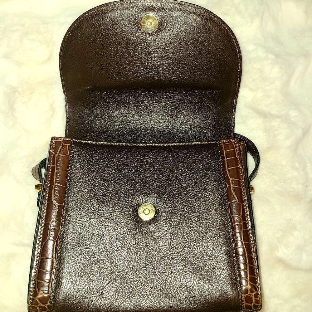 Bally Brown Crocodile Crossbody Bag with Gold Hardware - Picture 8 of 12
